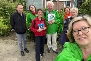 PvdA en GroenLinks op campagne in Ravenstein voor de Europese verkiezingen